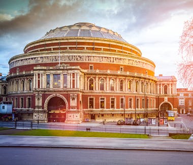 The Royal Albert Hall. Attraction near the Fairways Hotel