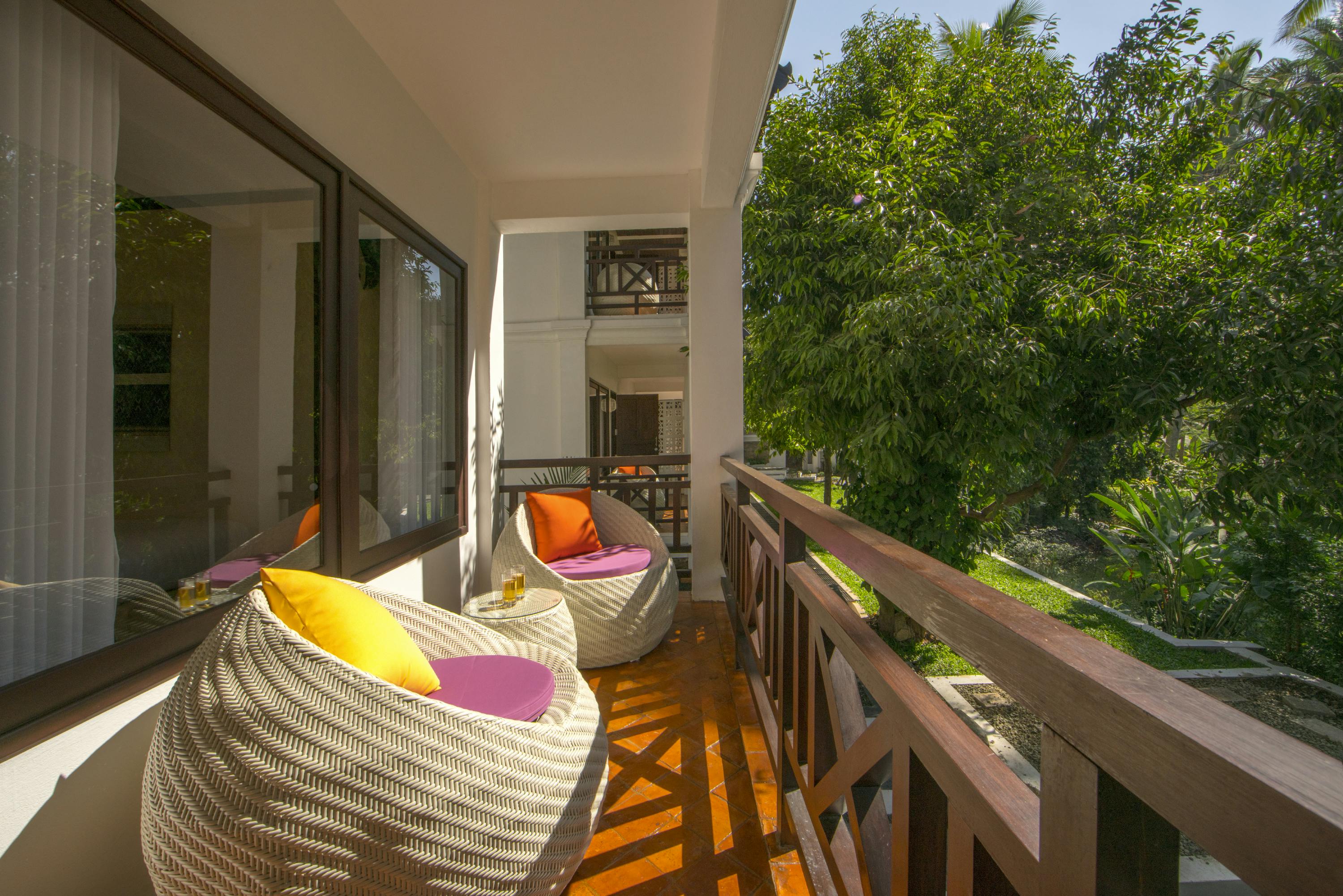 Parasol Blanc Classic room terrace