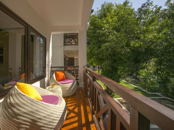 Parasol Blanc Classic room terrace