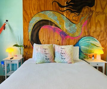 Soul Bedroom with Air Conditioner and high speed ceiling fan