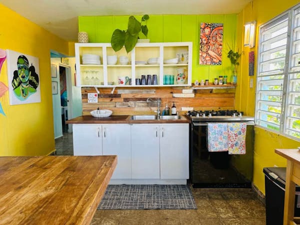 Full Kitchen and Gas stove