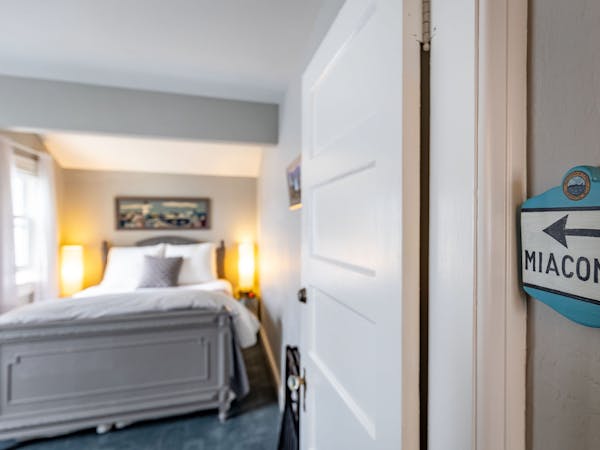 Miacomet Room Queen Size Bed.