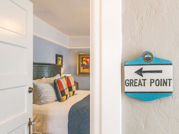 Great Point Room King Size Bed