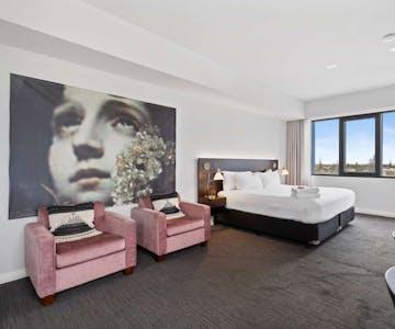 Deluxe King Apartment