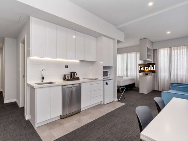 Classic King Apartment