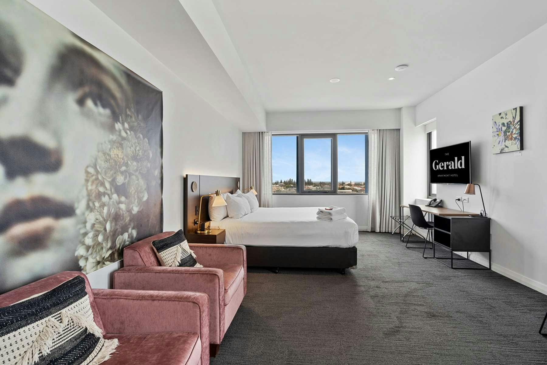 Deluxe King Apartment