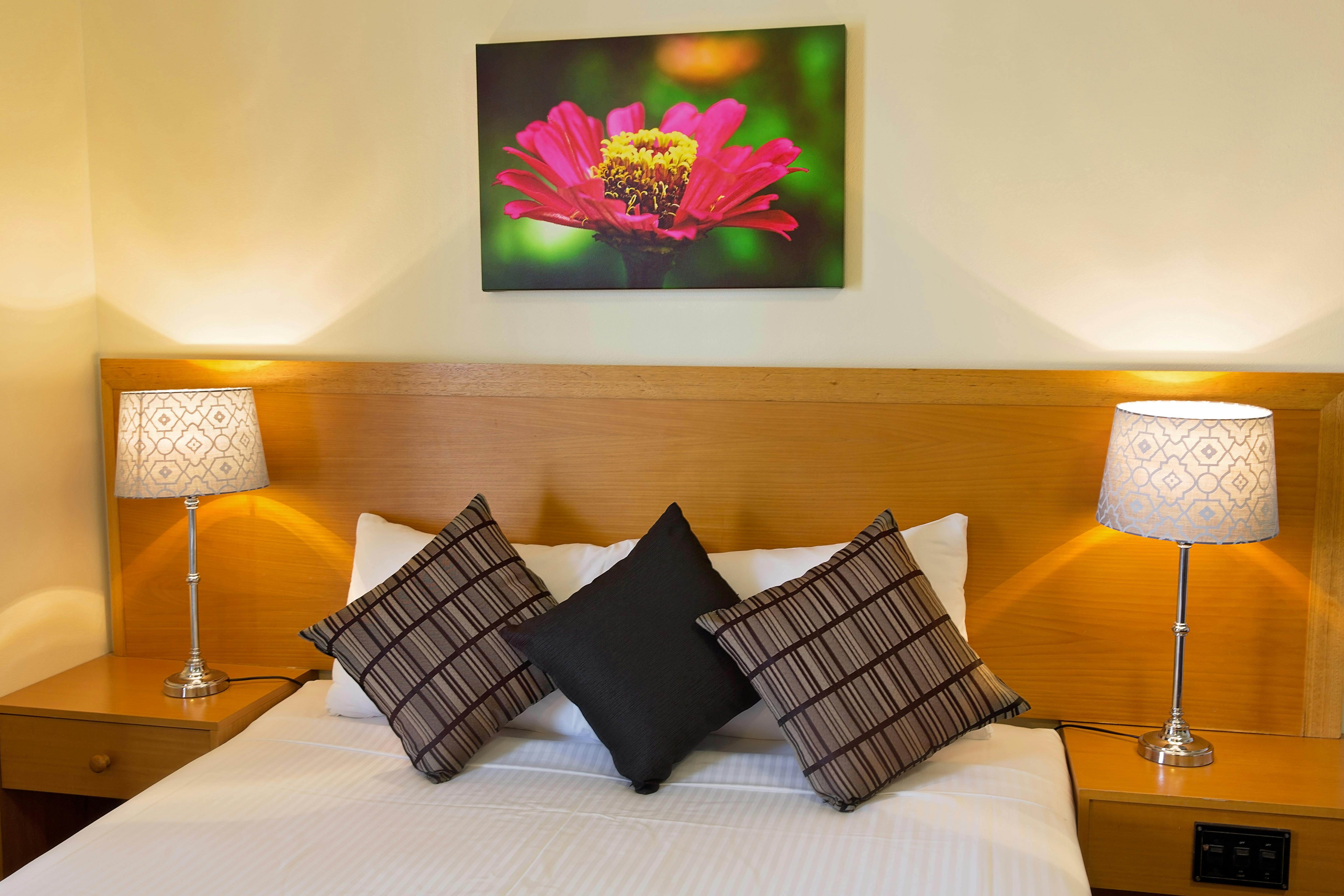 Two Bedroom Family Room White Lace Motor Inn Mackay