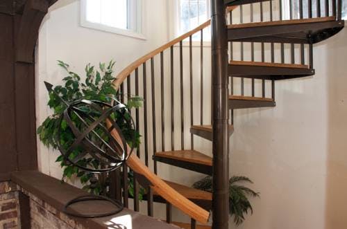 Maple Entrance Stairs