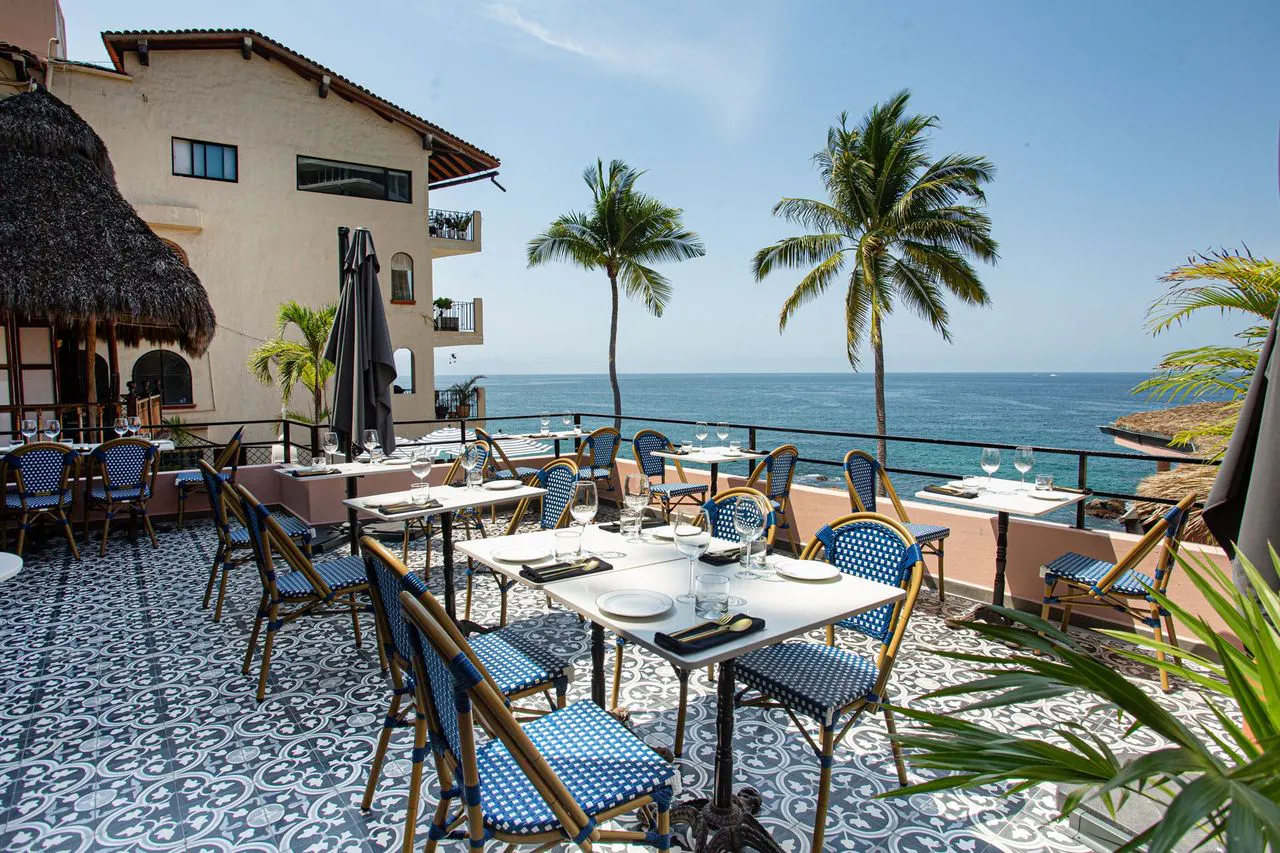 La Ola oceanfront dining terrace at Quinta Maria Cortez
