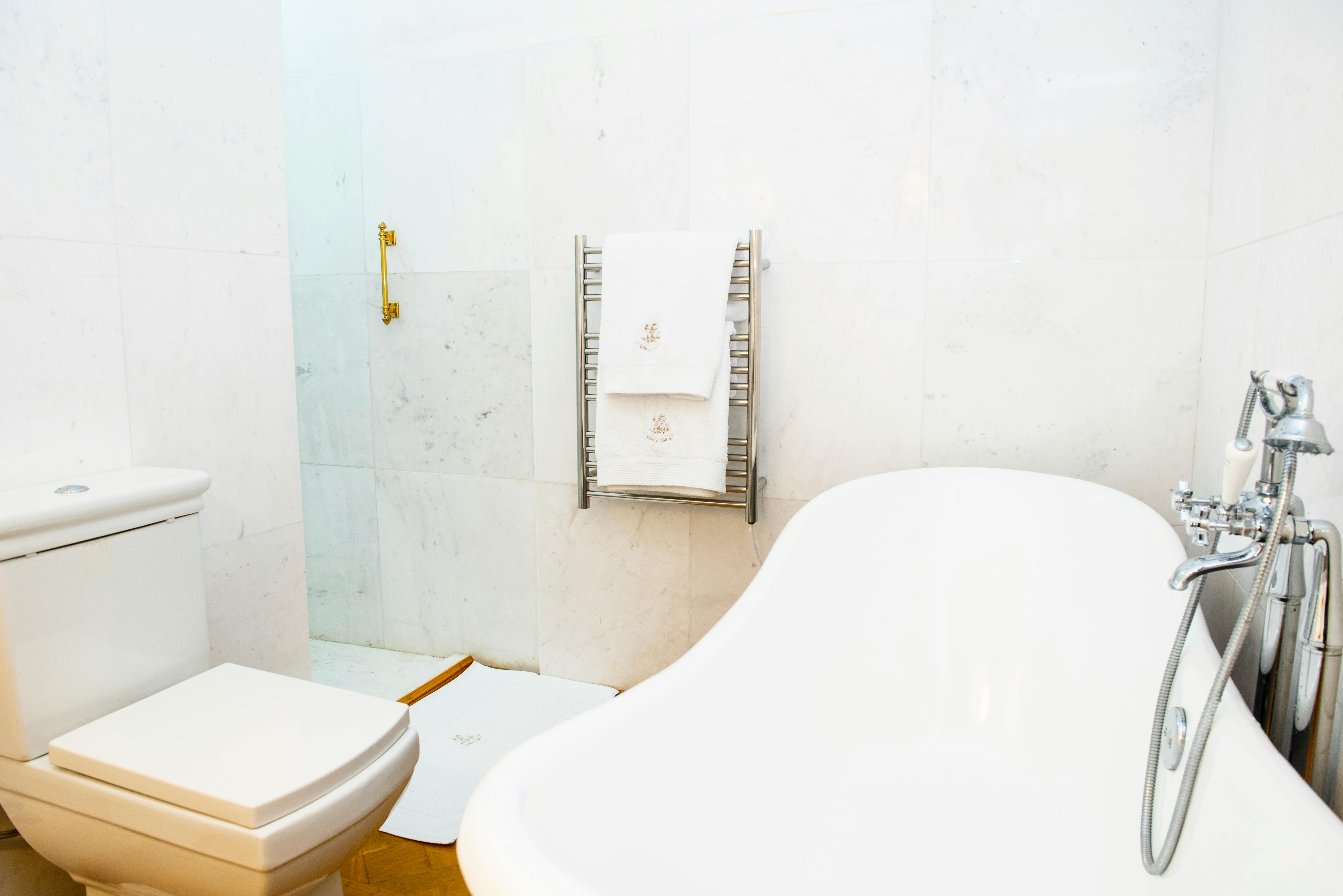 Bathroom in the Cosimo Suite