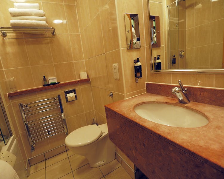 Bathroom in the bedrooms in the Cabarfeidh Hotel.