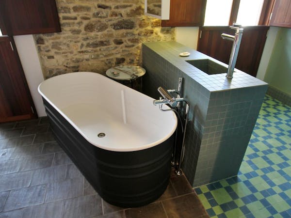 Junior Suite Cubículo, bathtub