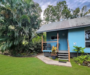 External cabin gardens