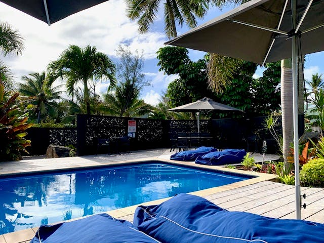 muri-beachcomber-rarotonga-pool-beanbags-deck-swimming