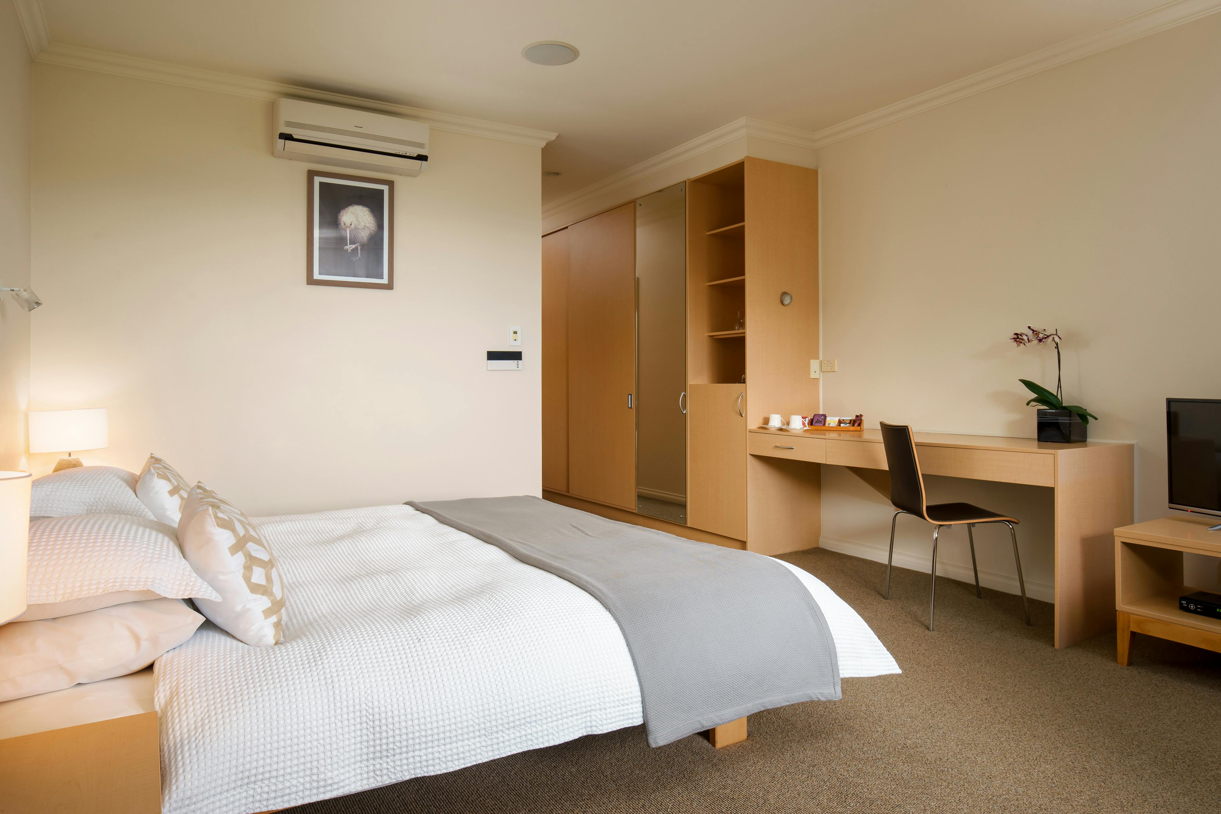 Ruapehu suite californian king bed