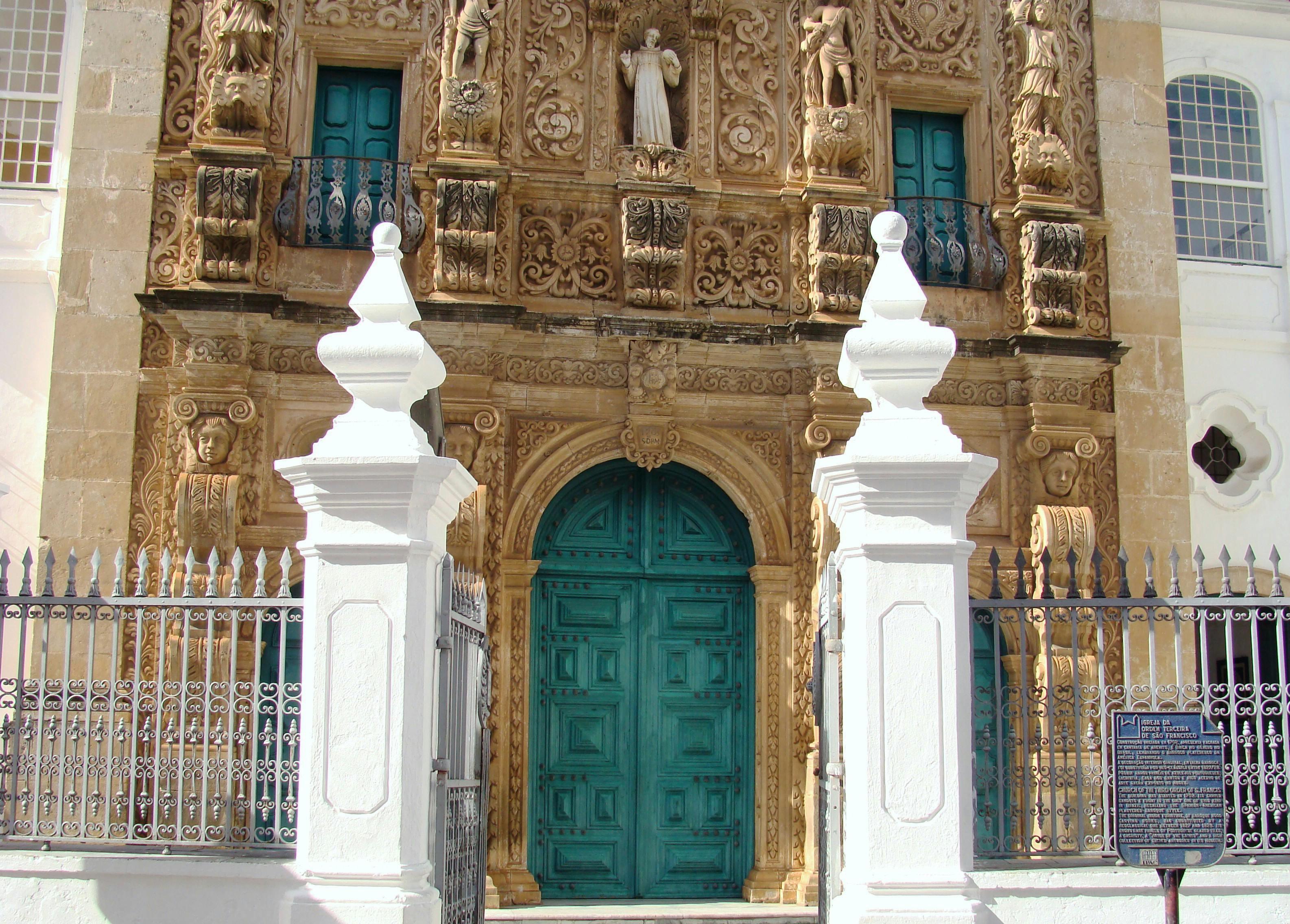 fachada esculpida igreja da ordem terceira de São Francisco Pelourinho