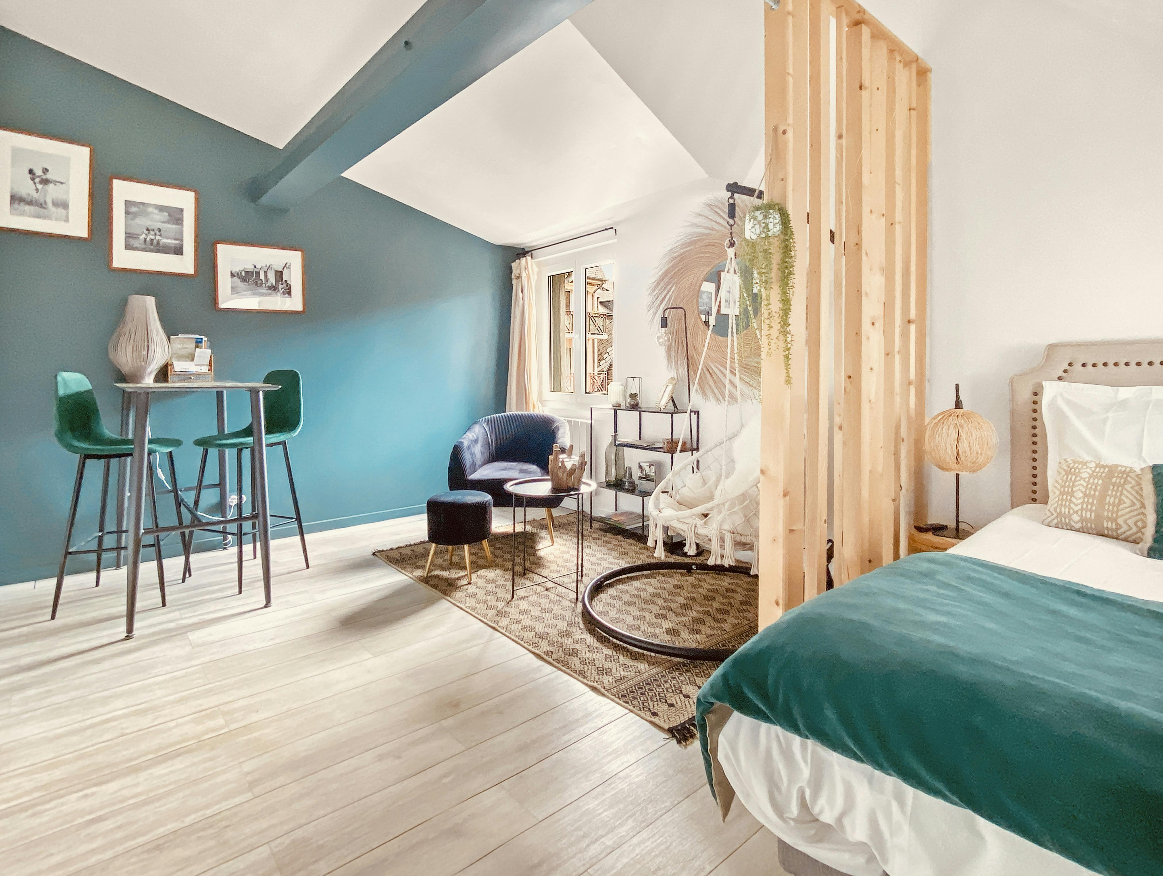 Salon Living room - Studio de Marie Les Câlins d'Honfleur