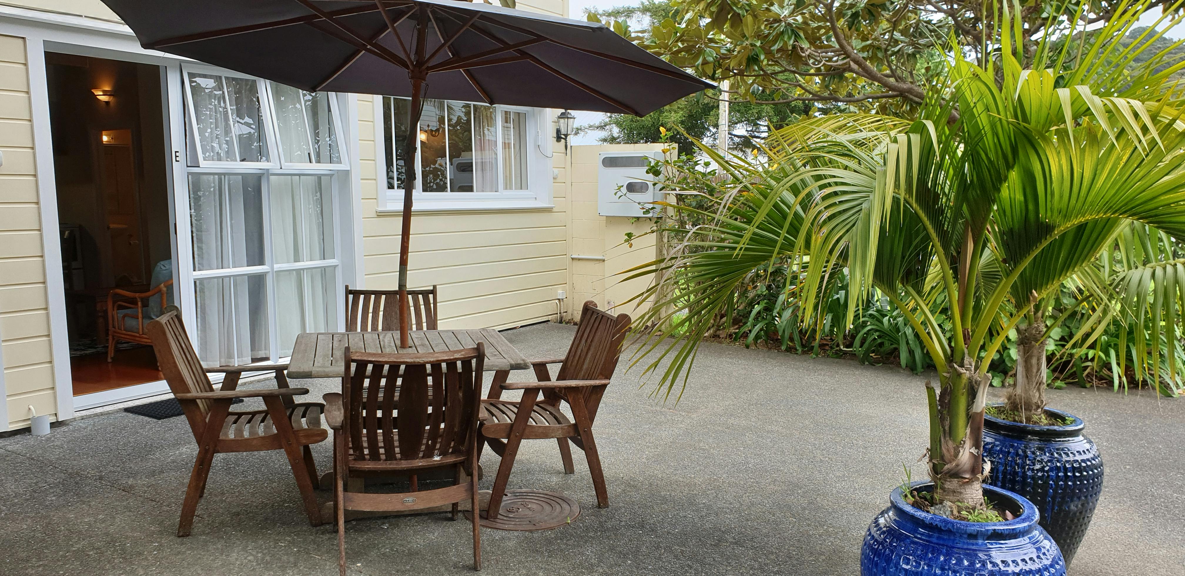 Suite E - Outdoor area