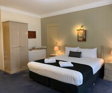 Standard King Room