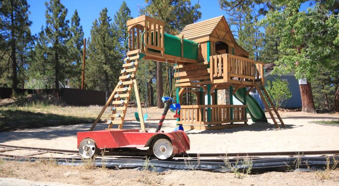 Blue Horizon Lodge playground 2