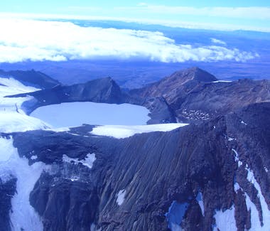Scenic flight over Ruapehu Crater Lake