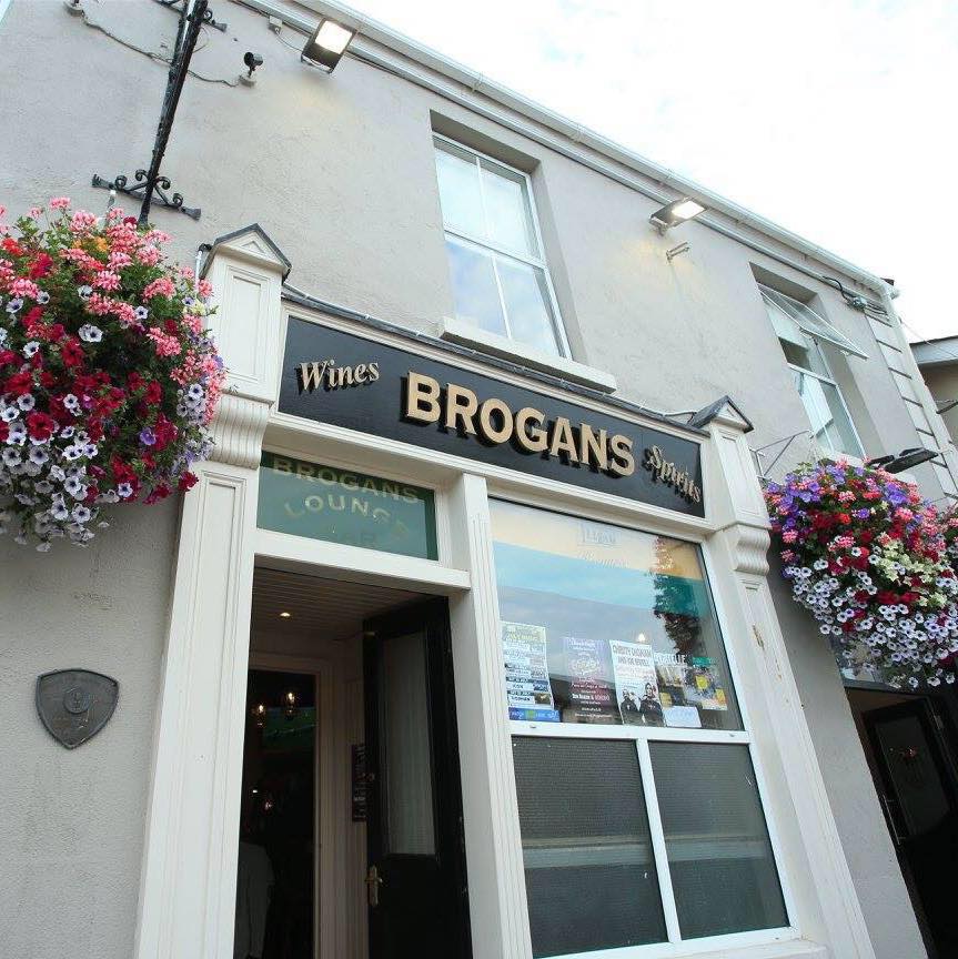 Home Brogans Bar & Guesthouse