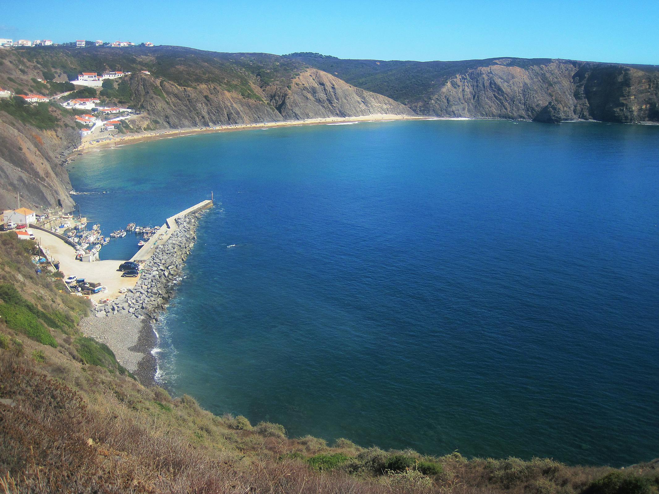 Arrifana Beach. Praia da Arrifana na Costa Vicentina. Famosa pelo surf.