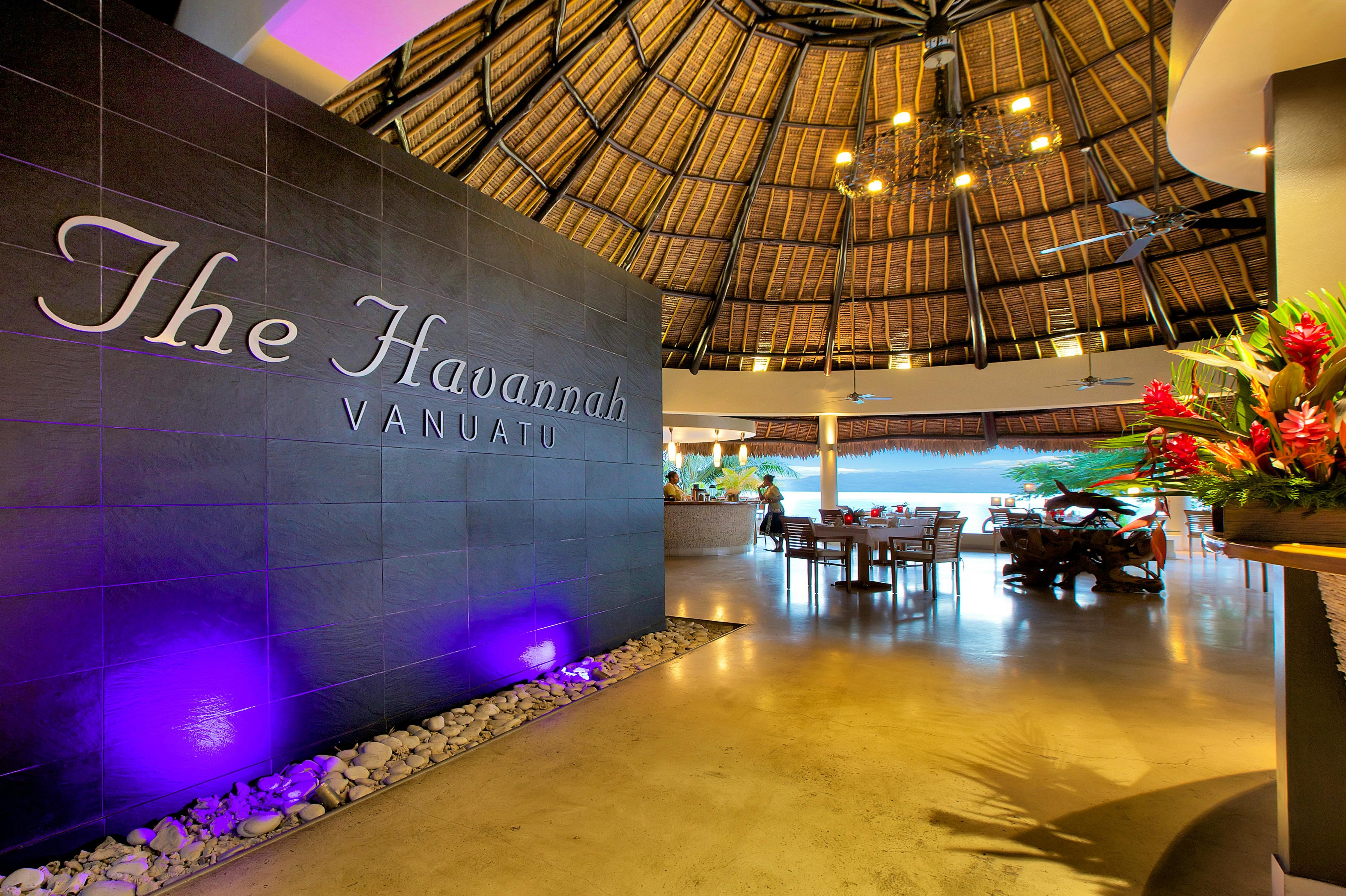 The Havannah, Vanuatu. Award winning Luxury resort for couples, romance, weddings and Honeymoon.