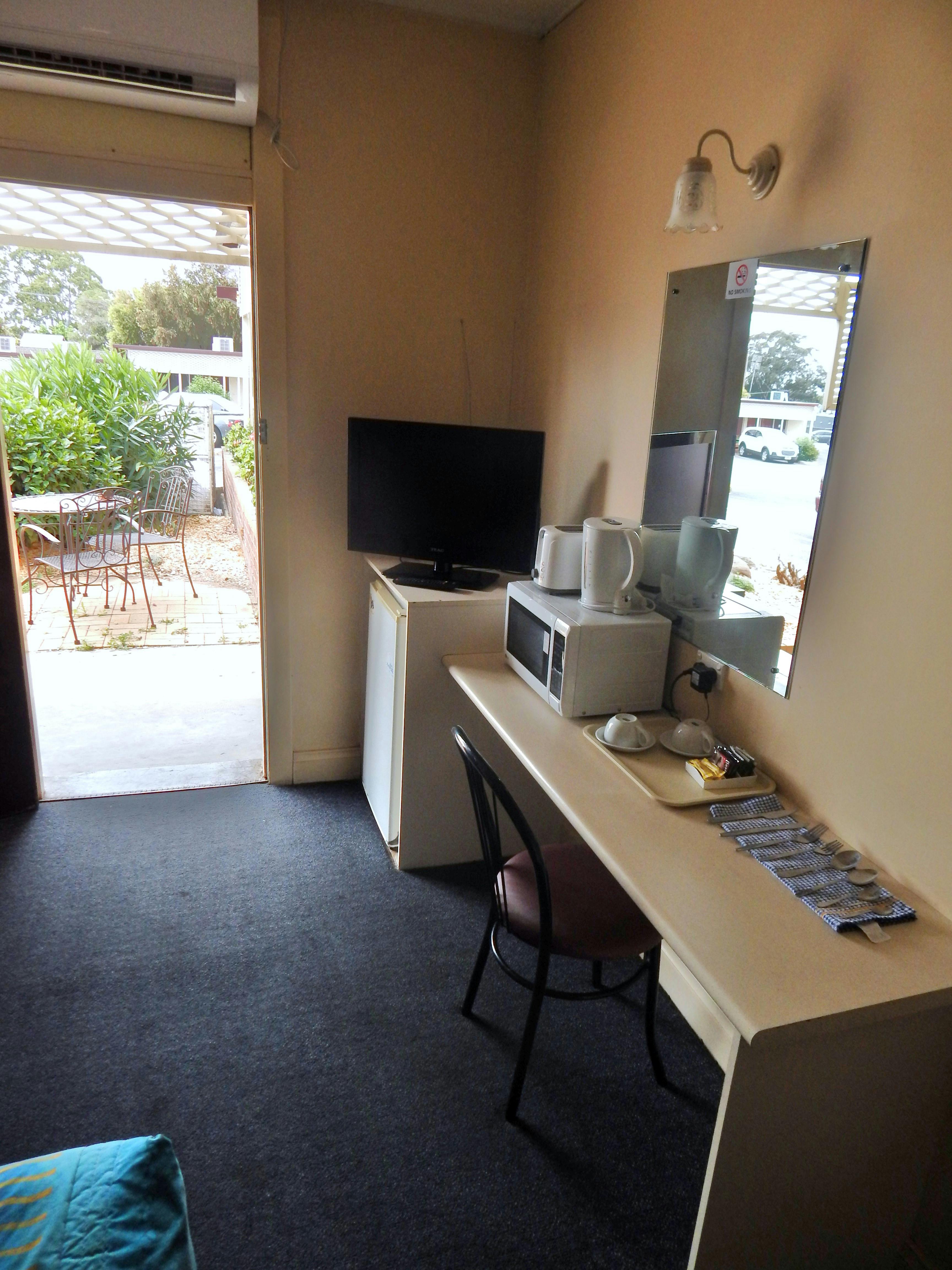 Economy Double - Outdoor Seating around property