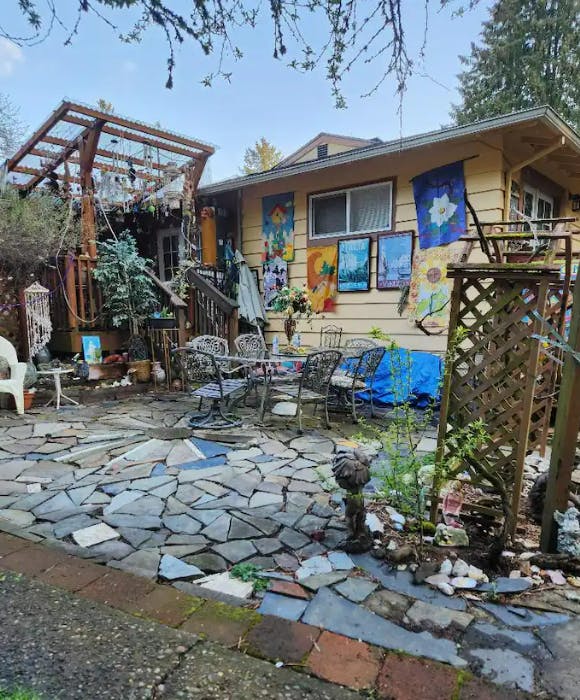 Outside patio for both rooms, Bungalow and Forest room.