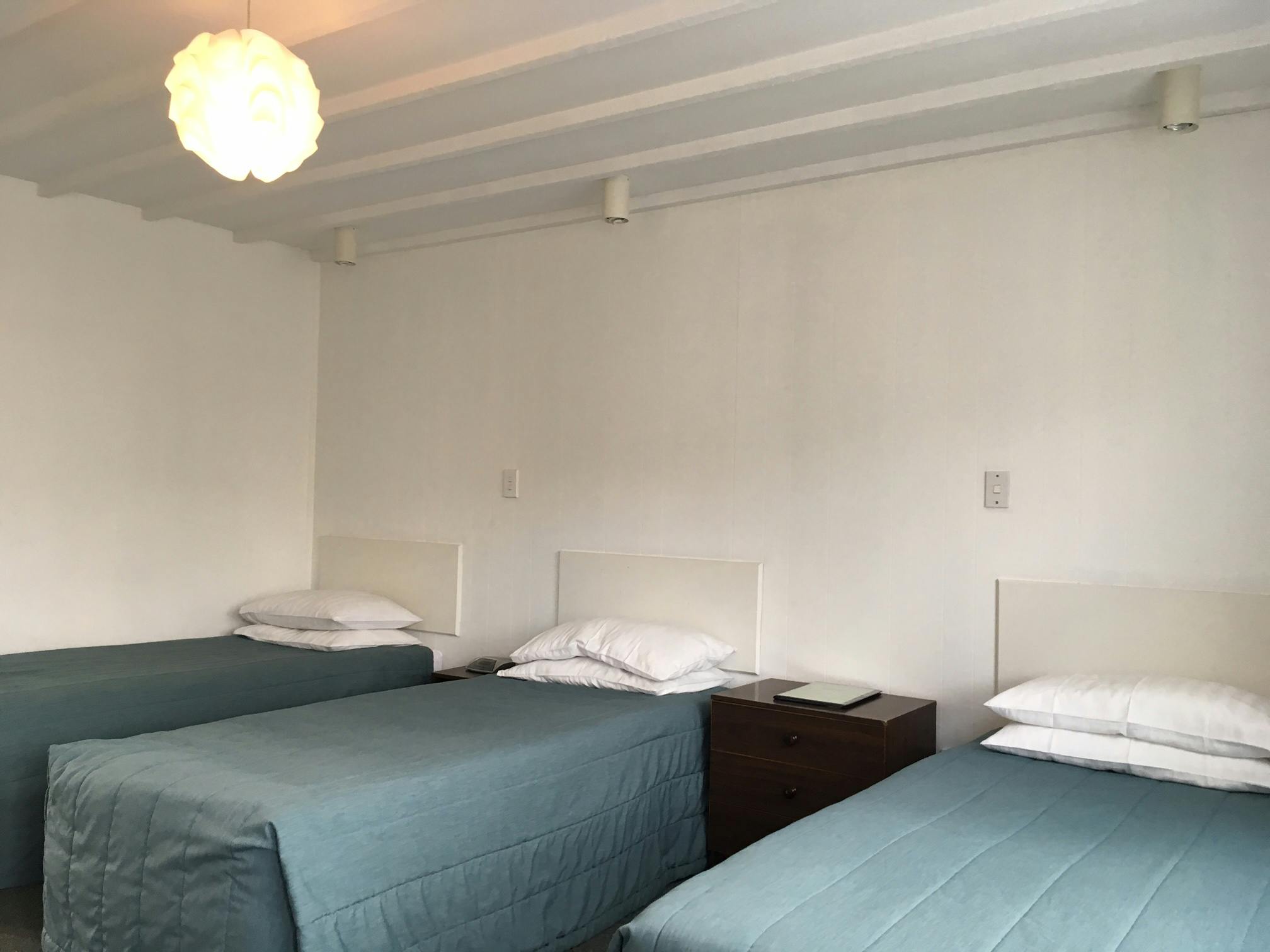 Standard Triple Studio - 3 x single beds.