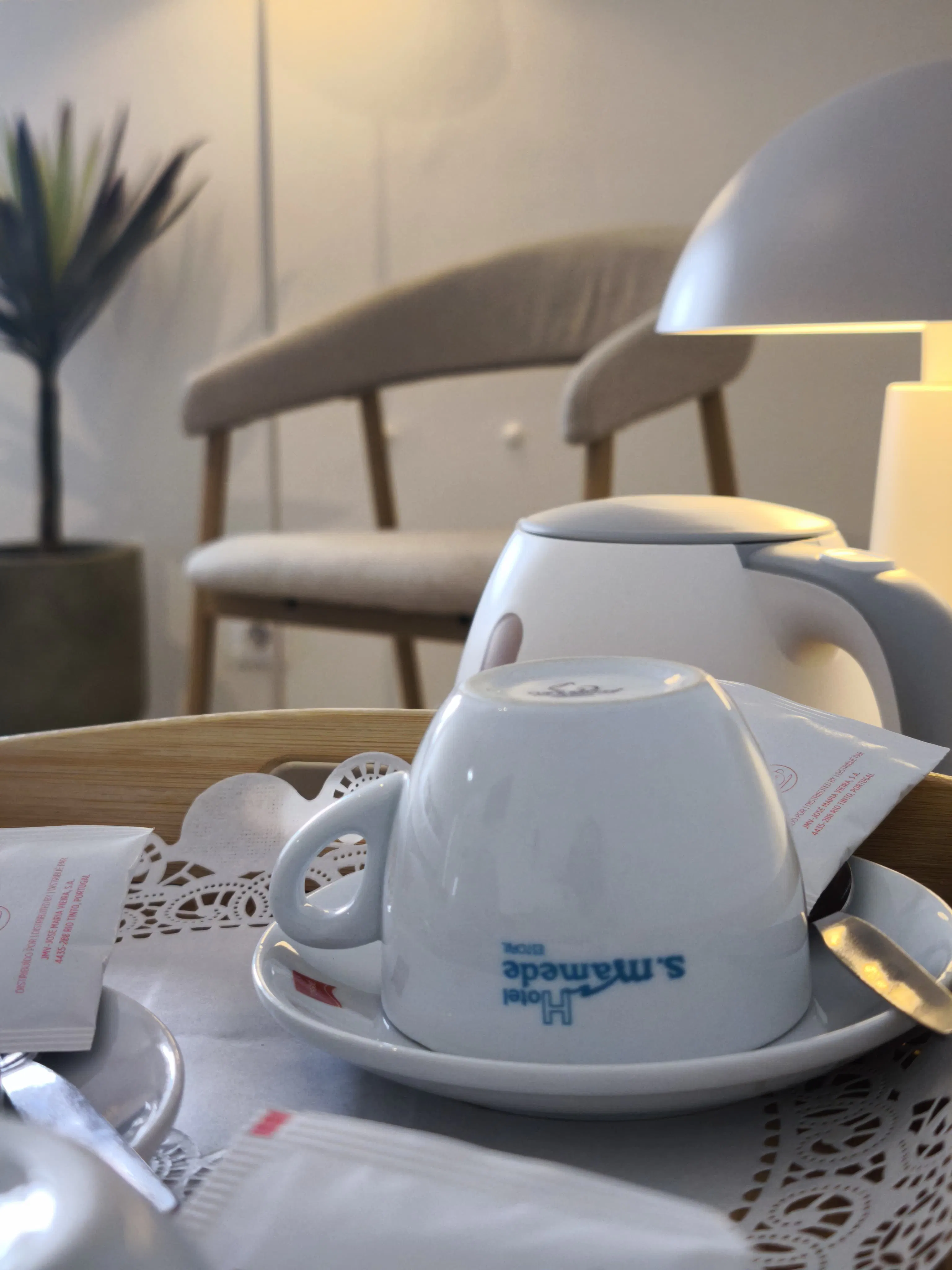 Wake up above Tamariz Beach to uninterrupted views of the Atlantic Ocean, Forte da Cruz and Cascais Bay. Located on the hotel
