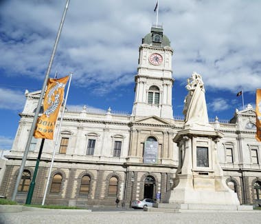 Ballarat Town Hall/ Visitor Information Centre
