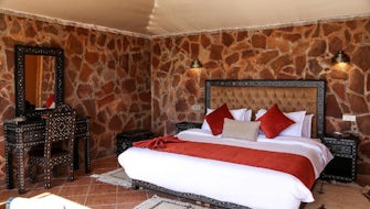 Royal Suite with Queen Bed - MERZANE