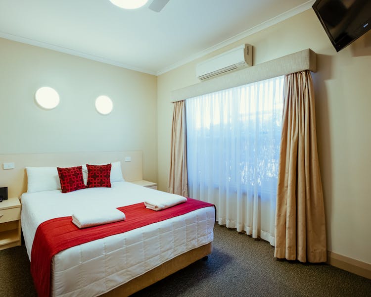Narrabri spa suite
