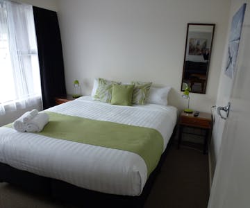 2 bedroom motel room