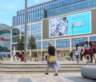Westfield Shopping Centre, Shepherds Bush, walking distance, studios, hotel
