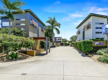Quarterdecks Retreat Entrance 80 Moolyyir Street 1