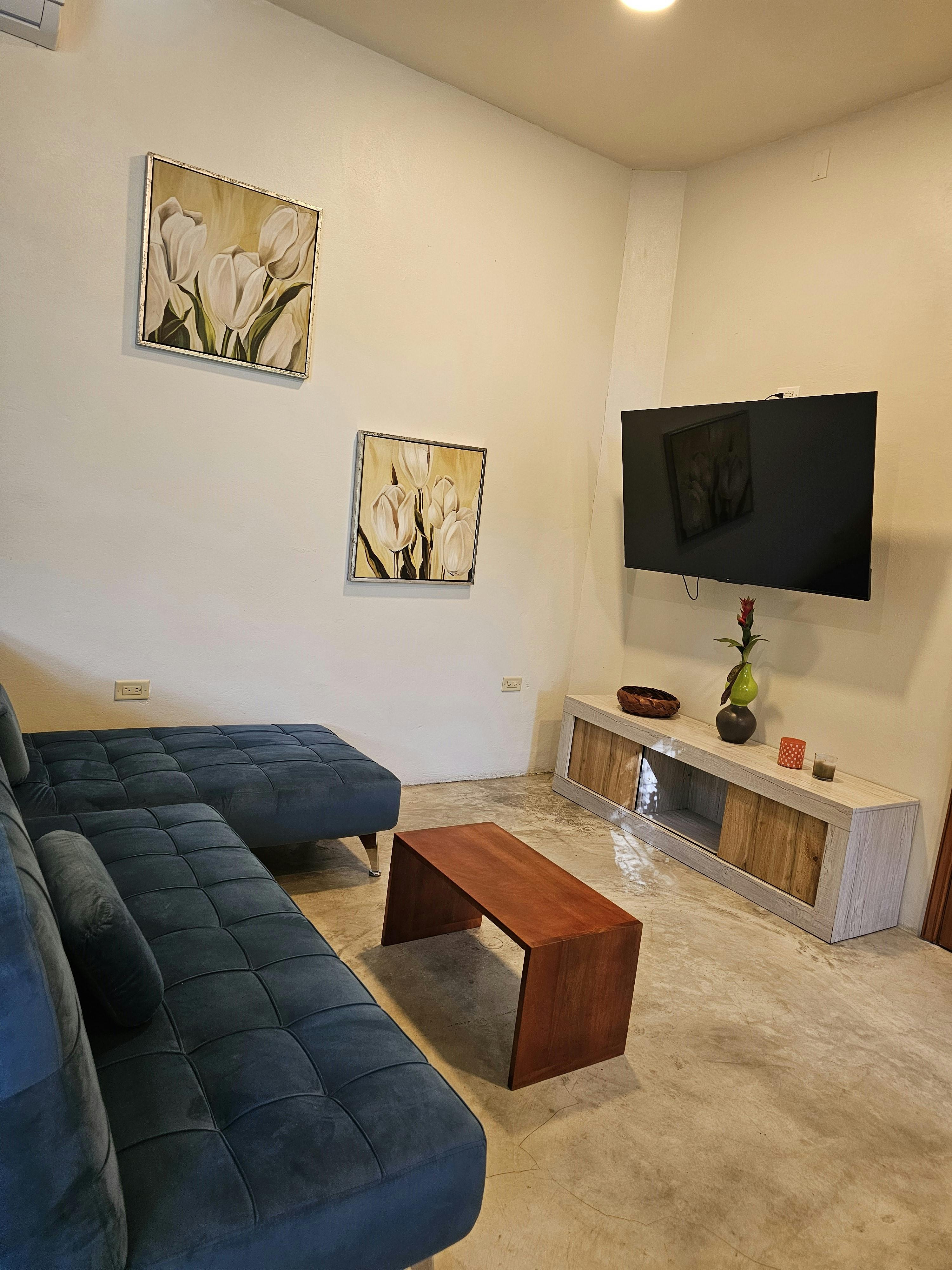 Tree House - sitting area