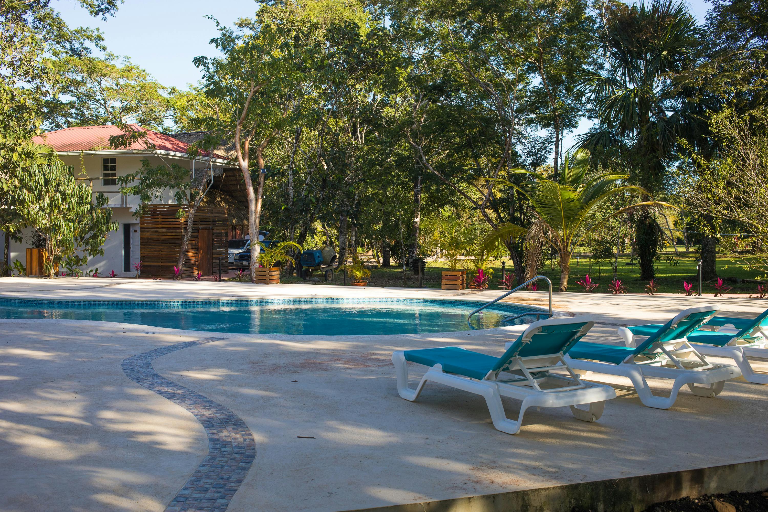 Kiki Witz Pool lounge chairs