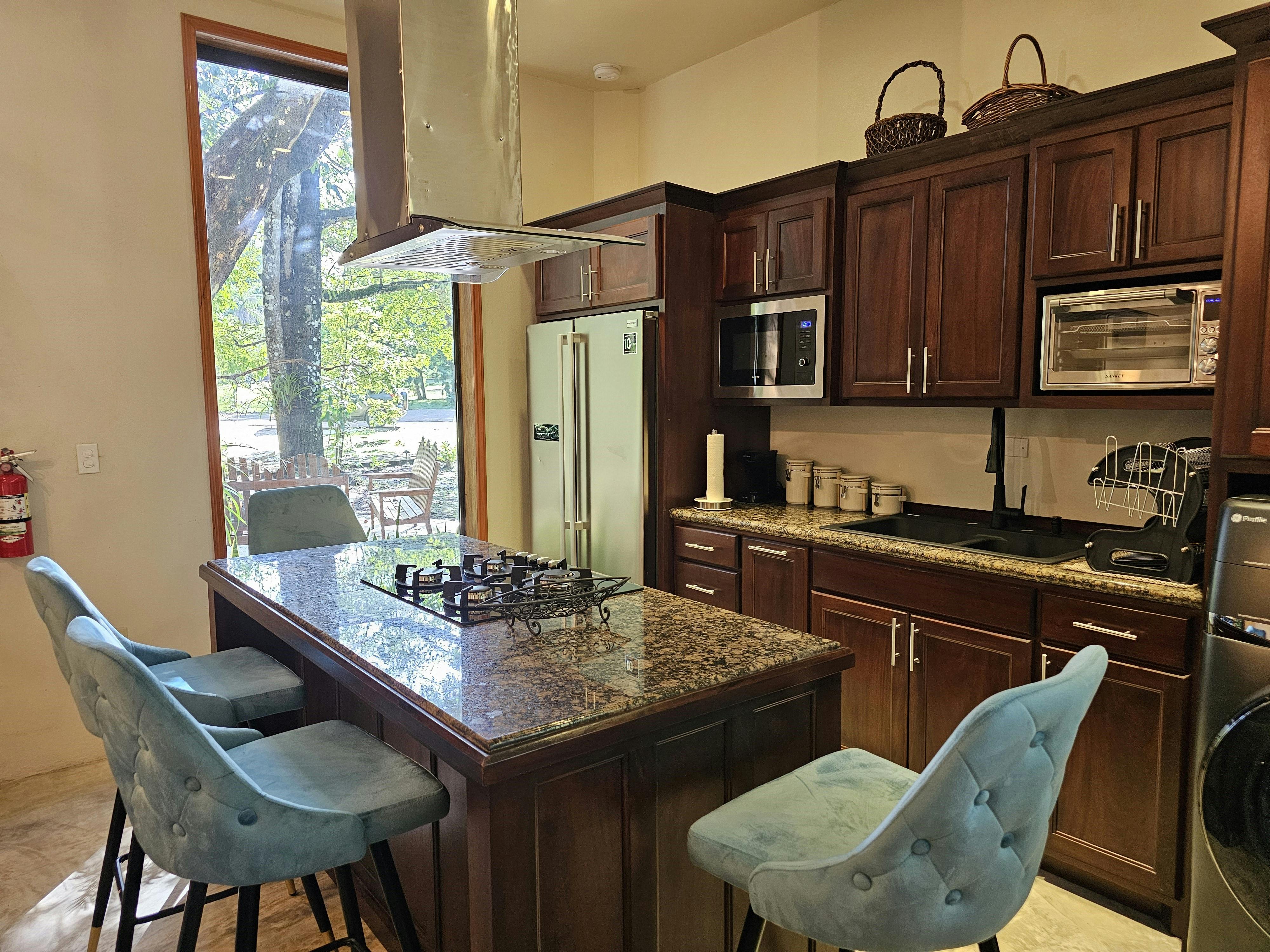 Tree House - kitchen @KikiWitz