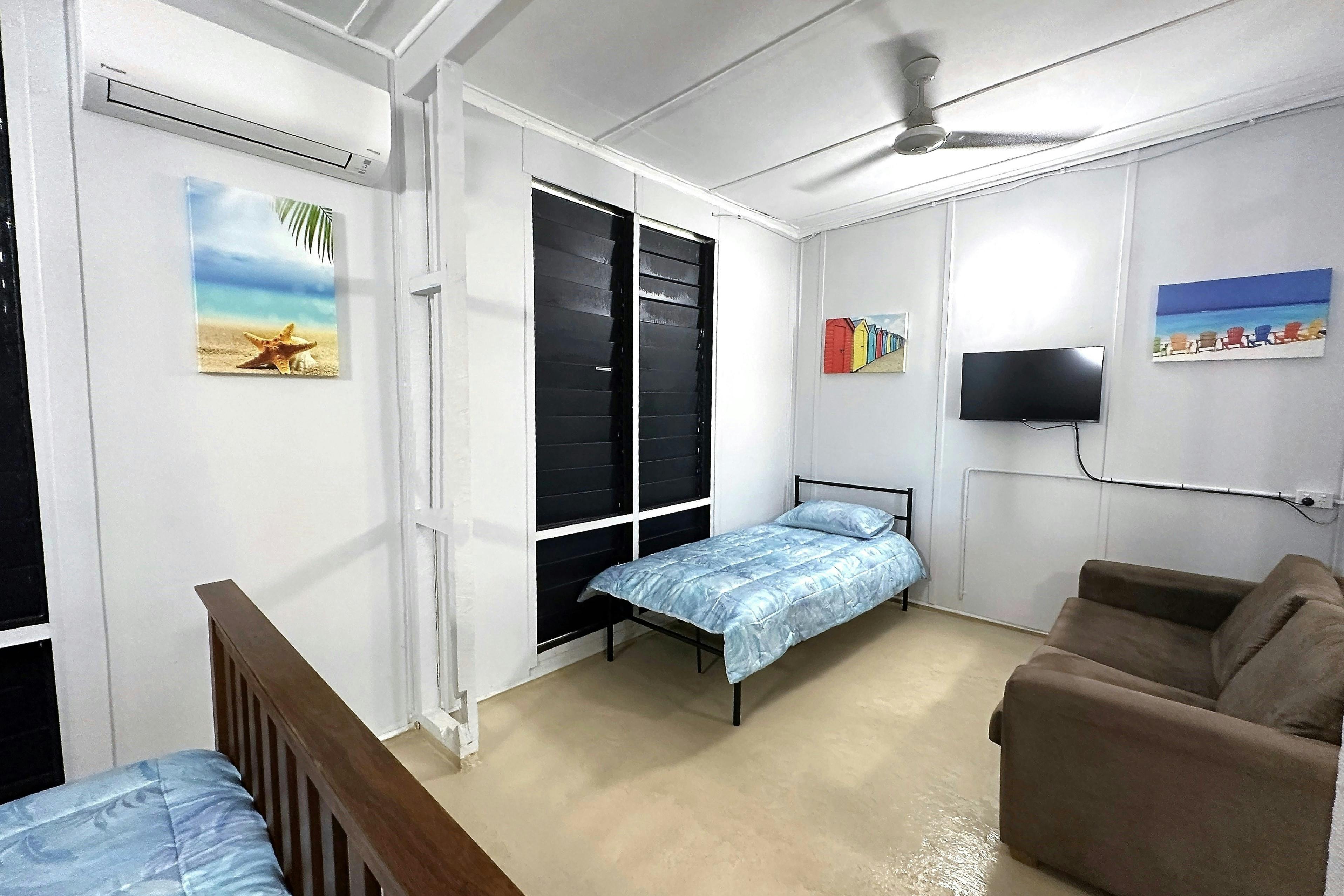 Self-Contained Unit at Golden Sands Retreat, Wagait Beach, NT, Single Bed