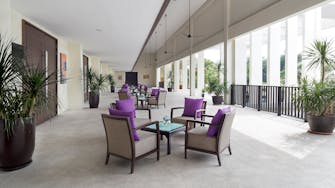 golden_palm_tree_ballroom_foyer