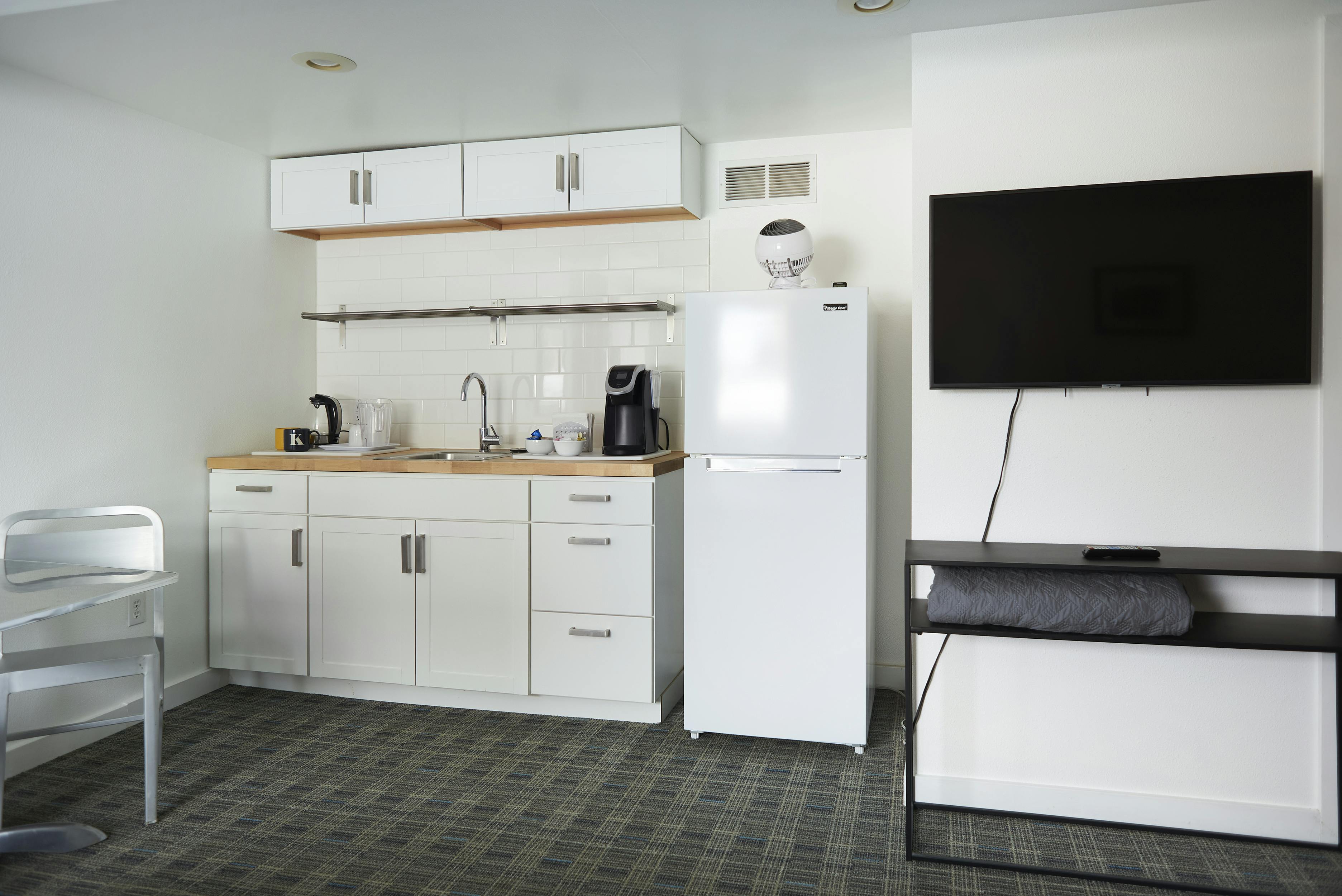 Two queen beds, ensuite bathroom.