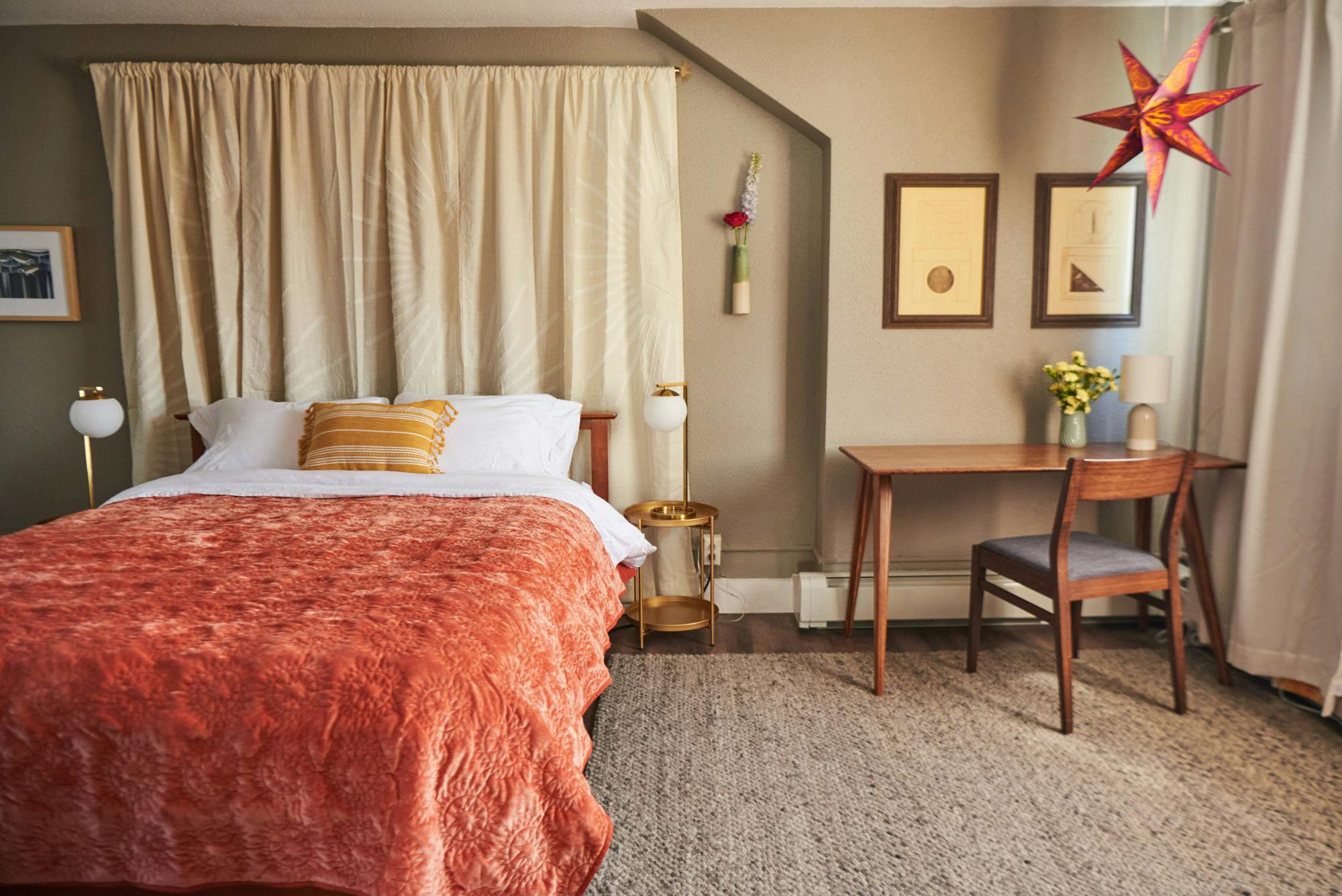 Historic apartment at the Mayor's House at Snob Hollow Inn.