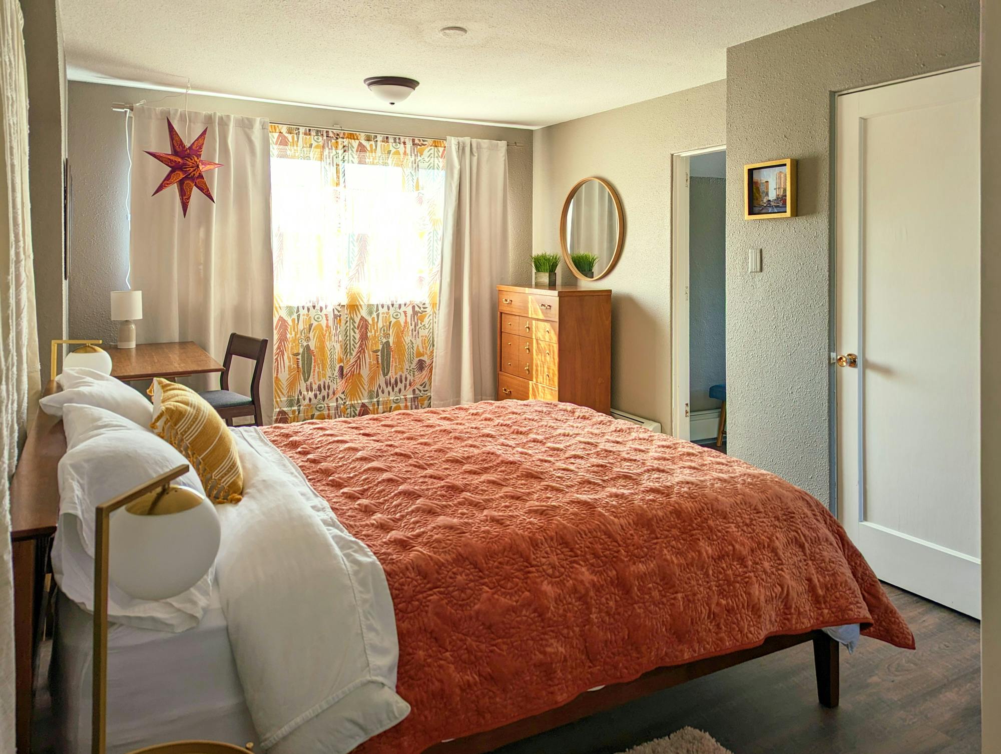 Historic apartment at the Mayor's House at Snob Hollow Inn.