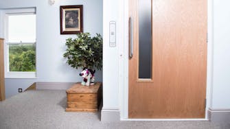 Passenger lift between ground and 2nd floors, here with gromit / toy chest