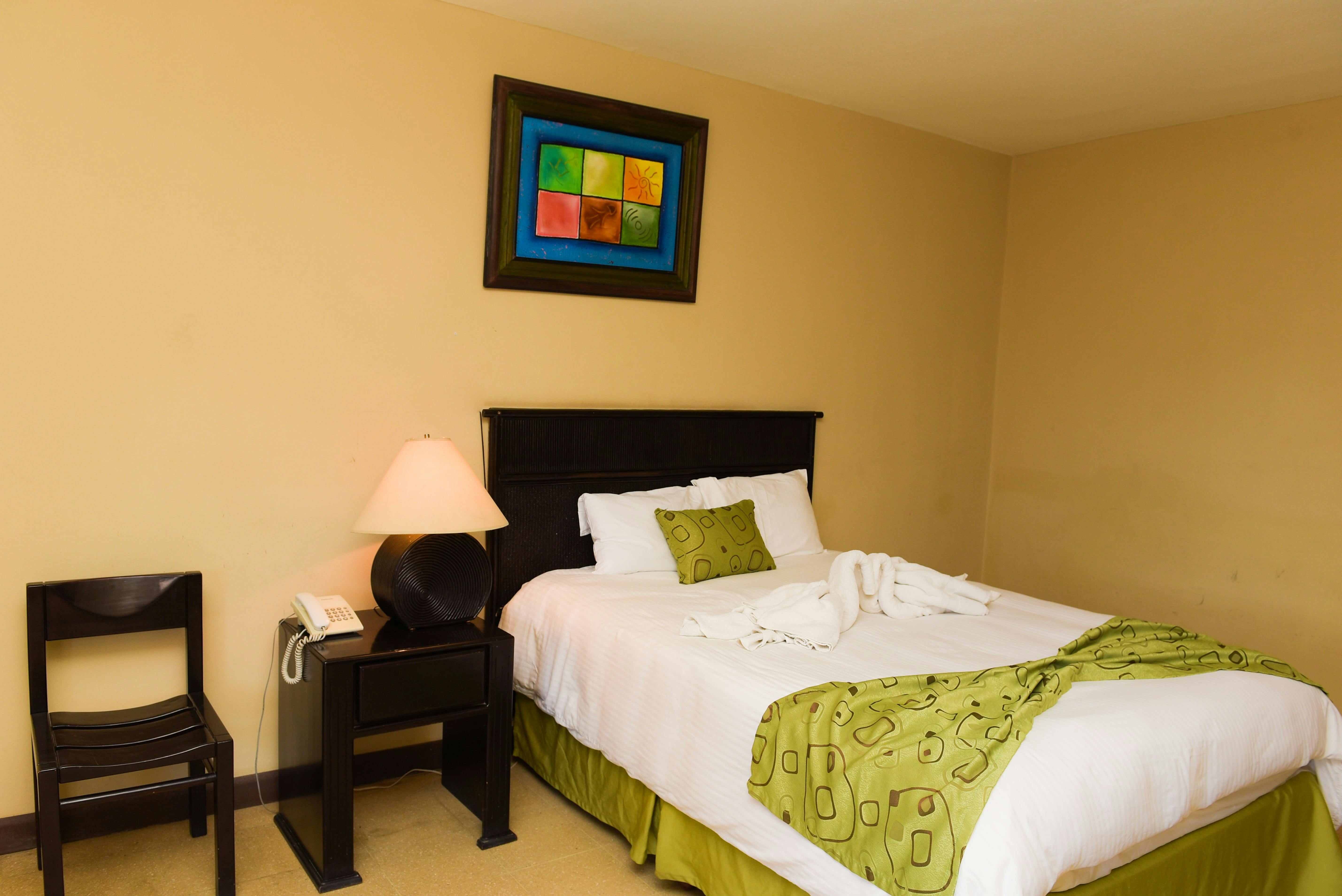 Double Room King Bed