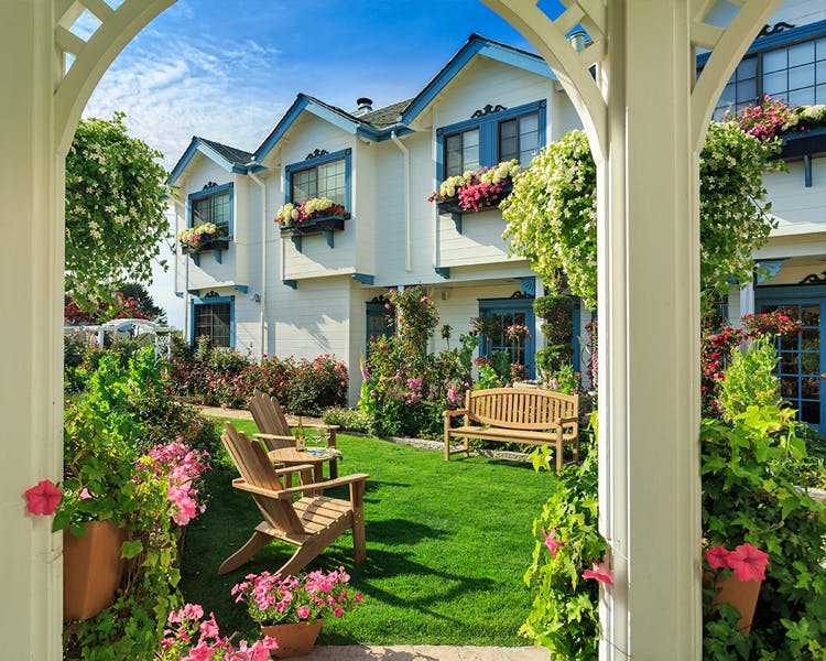 Mill Rose Inn, Half Moon Bay, California outside garden