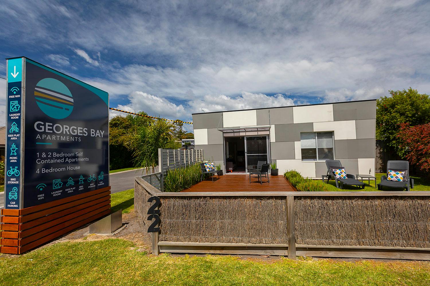 Harbour Apartment Front Deck.